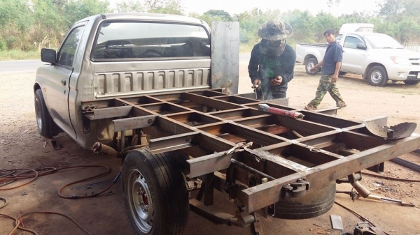 ปิคอัฟดั้มพ์ มิตซูบิชิสตาร์ด้า ติดดั้มพ์ ** รับต่อดั้มพ์รถปิคอัฟ รถกระบะ รถหกล้อ รถสิบล้อ รถอีแต๋น** ใช้งานหลากหลาย บรรทุกสี่ตันได้สะบายๆ สนใจโทร 081 074 5778 ลุงโหนกรับสาย