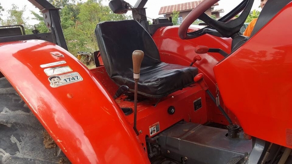 ขาย แทรกเตอร์ KUBOTA M6040 สภาพเดิมๆสดๆ อุปกรณ์ครบ