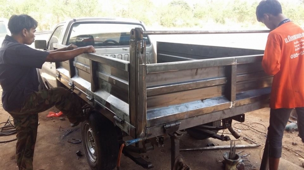 ปิคอัฟดั้ม มิตซูบิชิสตาร์ด้า ติดตั้ม ***รับจ้างต่อดั๊มกระบะรถปิคอัฟ*** กระดั้ม ปิคอัฟดั้ม สอบถามโทร 081-0745778