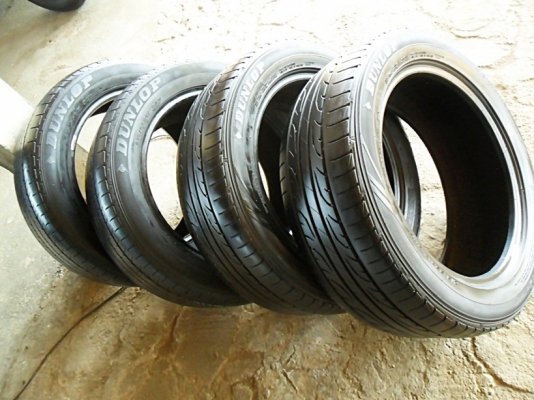 ยางขอบ17  ดันล็อป215-55-R17ลงพื้นปลายปี14 (4เส้น 3,200)