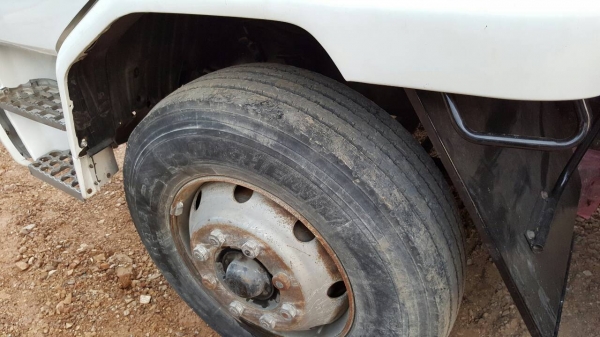 ขายหกล้อตู้แห้ง Nissan PKB214NHRA 216แรงม้า