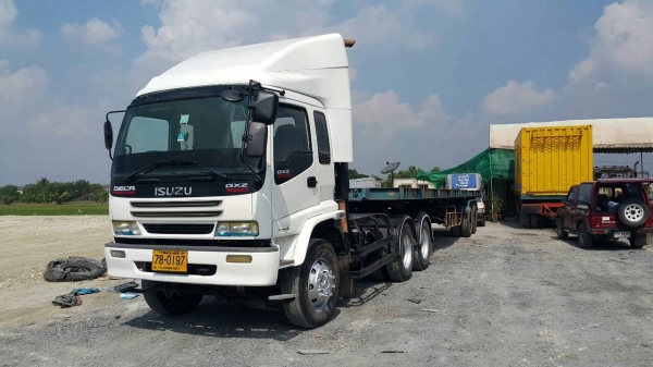 อีซูซุ320รถสวยพร้อมใช้ปี51ราคาต่อรองได้ครับราคา1100000บาท