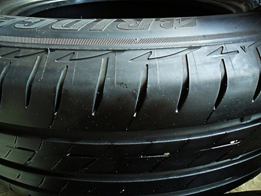 ยางขอบ15  บริดสโตน195-65-R15 ลงพื้นปี14 (4เส้น3,800)