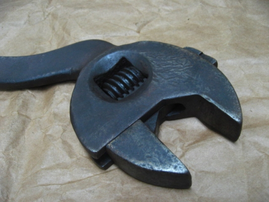 ประแจทรงสเปิร์ม งานเก่า