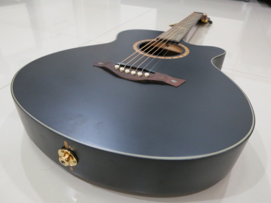 กีต้าร์โปร่งไฟฟ้าตัวบาง Vivid 336E ของใหม่ สีดำด้าน อีคิวจูนเนอร์ในตัว