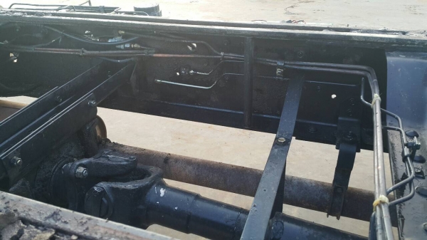 ขายด่วนสิบล้อสองเพลาหัวคัสซี 1Jสมอทองเครื่อง260แรงปี45 สภาพสวยพร้อมใช้