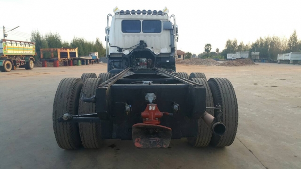 ขายด่วนสิบล้อสองเพลาหัวคัสซี 1Jสมอทองเครื่อง260แรงปี45 สภาพสวยพร้อมใช้