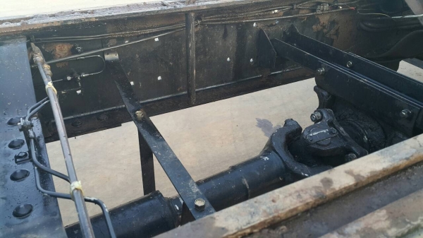 ขายด่วนสิบล้อสองเพลาหัวคัสซี 1Jสมอทองเครื่อง260แรงปี45 สภาพสวยพร้อมใช้