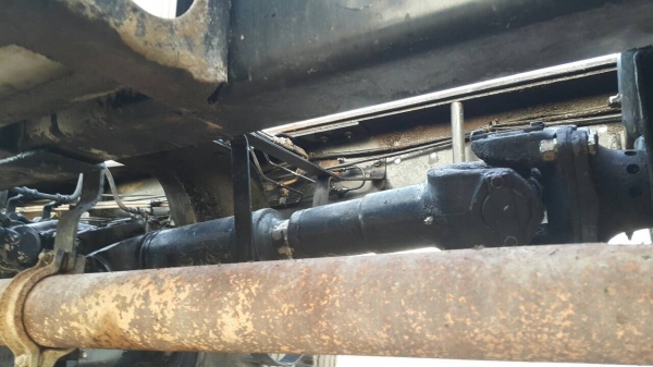 ขายด่วนสิบล้อสองเพลาหัวคัสซี 1Jสมอทองเครื่อง260แรงปี45 สภาพสวยพร้อมใช้