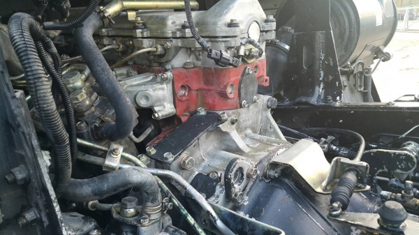 ขายด่วนสิบล้อสองเพลาหัวคัสซี 1Jสมอทองเครื่อง260แรงปี45 สภาพสวยพร้อมใช้