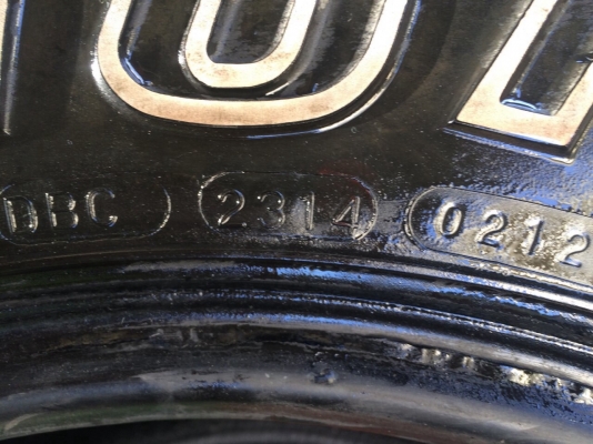 ยาง maxxis mud 285/75/16. ปี 14 ยาง maxxis mud 285/75/16. ปี 14