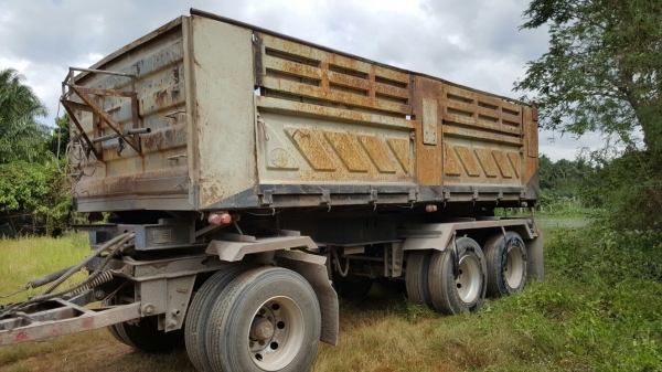 ขายหางพ่วง  สามมิต  3  เพลา. ยัด  ปี 47.    สนใจติดต่อ  081 - 6079515