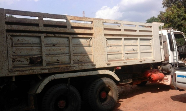 ขายถูกรถบรรทุก 10 ล้อดั้ม 2 เพลา ขายถูกรถบรรทุก 10 ล้อดั้ม 2 เพลา