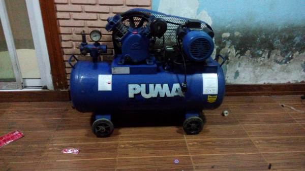 ปั๊มลมพูม่า92ลิตรไฟ220มอเตร์1แรงใช้งานได้ปกติ