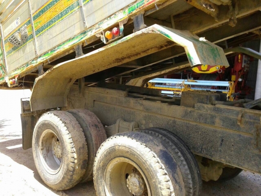 ขายครับ อีซูซุ 210 F 10 ล้อ 2 เพลาดั้ม พร้อมใช้งานครับ