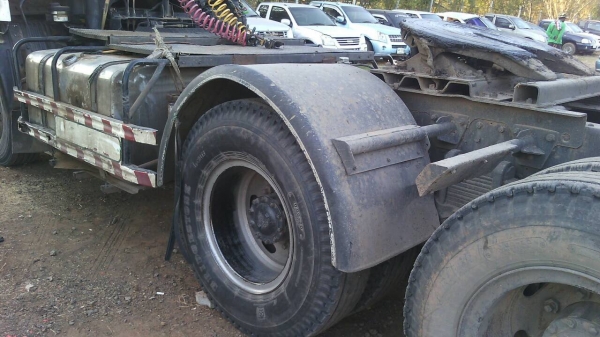 รถบรรทุก HINO 10 ล้อใหญ่ เมก้า ปี2005 หัวลาก 2 เพลา เครื่อง 260 แรง ราคา 890,000 บ.รถอยู่สระบุรี