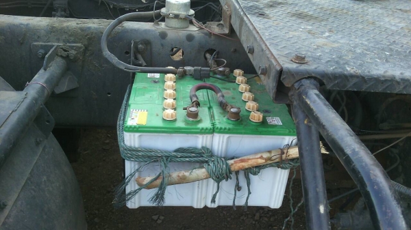 รถบรรทุก HINO 10 ล้อใหญ่ เมก้า ปี2005 หัวลาก 2 เพลา เครื่อง 260 แรง ราคา 890,000 บ.รถอยู่สระบุรี