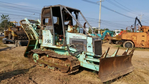 ขาย รถแทร็กเตอร์ดันดิน BULLDOZER IWAFUJI S50 เครื่อง ISUZU 4 สูบ