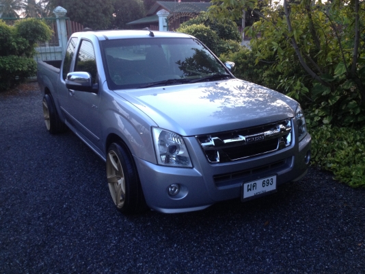 Isuzu D-max  แพลตทินั่ม  เครื่องเดิมแต่งสวย