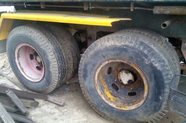 สิบล้อ อีซูชุ 240นางฟ้า แม่ลูก3คาน สภาพดีสวยเดิมๆพร้อมใช้งาน ทะเบียนพร้อมโอน สิบล้อ อีซูชุ 240นางฟ้า แม่ลูก3คาน สภาพดีสวยเดิมๆพร้อมใช้งาน ทะเบียนพร้อมโอน