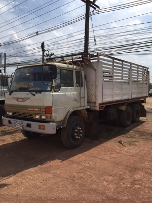 ขาย10ล้อดั้ม. เครื่อง195แรง. เบรคทิฟฟี่. สภาพสวยมากๆ