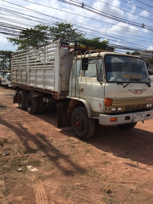 ขาย10ล้อดั้ม. เครื่อง195แรง. เบรคทิฟฟี่. สภาพสวยมากๆ