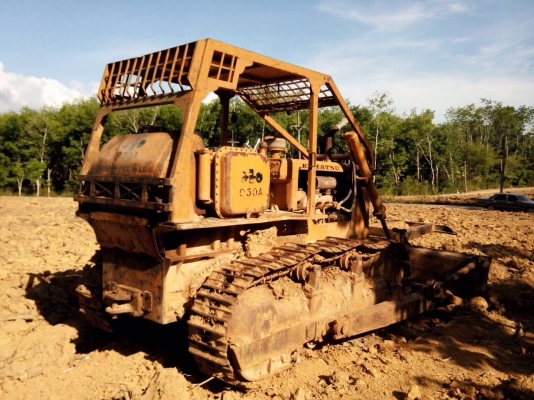 ขายรถแทรคเตอร์ KOMATSU D50A-15 ห้องเลี้ยวแห้ง ราคา 420000