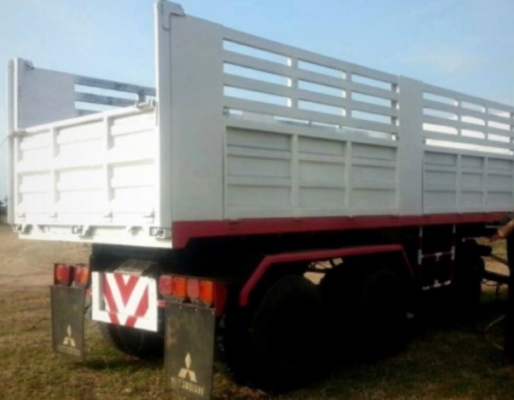 ขายด่วน ลูกพ่วง 3 คานดั๊มพ์ กระบะดั๊มพ์คอกเหล็กของอู่สหกิจ SHK ความยาว 6.40 เมตรสภาพสวยพร้อมบรรทุกหนักได้เลยครับ 3 คานยัดยังไม่ลงเล่มขายตามสภาพนะครับ ช่วงล่างคัชซีสวยไม่มีบิดไม่มีบวม ยางสภาพดีโดยรวมประมาณ 60\% พร้อมใช้งาน เอกสารทะเบียนครบพร้อม ราคาต่อรองได