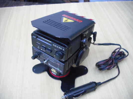 เครื่องตรวจจับความเร็วพร้อมตัวกวนสัญญาณ เครื่องตรวจจับความเร็วพร้อมตัวกวนสัญญาณ