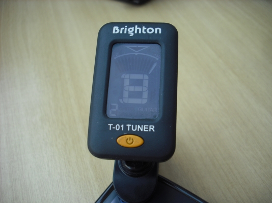 จูนเนอร์ตัวหนีบ ยี่ห้อ Brighton T01 จูนเนอร์ตัวหนีบ ยี่ห้อ Brighton T01