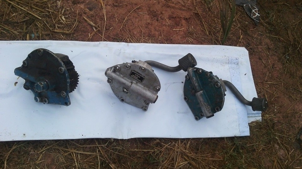 ขายปั้มขาวฟอร์ด  77และฟอร์ด  6600  ขายได้ขายเลยอยากได้ราคาแค่ไหนบอกมา