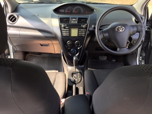 ขาย TOYOTA VIOS ตัว J 1500 ปี 2010 เกียร์ออโต้ เครื่องดี รถเดิมๆ กุญแจรีโมท พวงมาลัยเพาเวอร์ กระจกไฟฟ้า แอร์เย็น วิ่ง 84000 โลครับ วิ่งน้อย แม็กขอบ 15 ยางดอกเต็ม