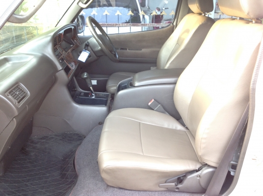 โตโยต้า รถตู้ ไฮเอช หัวจรวด ตัวประกอบนอก วางเครื่องโตโยต้าดีเซล1KZ 3000 กลางปีที่แล้ว เกียร์ออโต้ ขับสบาย