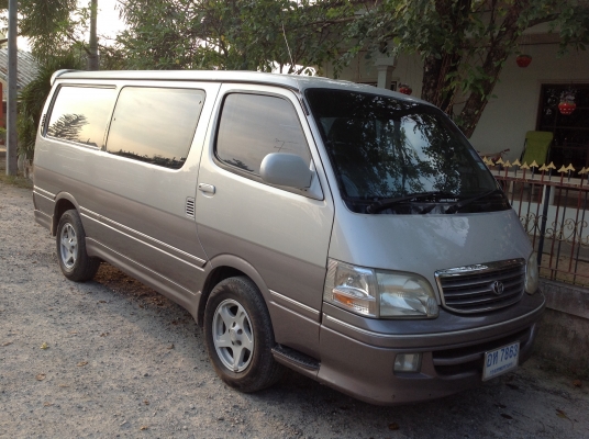 โตโยต้า รถตู้ ไฮเอช หัวจรวด ตัวประกอบนอก วางเครื่องโตโยต้าดีเซล1KZ 3000 กลางปีที่แล้ว เกียร์ออโต้ ขับสบาย