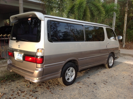 โตโยต้า รถตู้ ไฮเอช หัวจรวด ตัวประกอบนอก วางเครื่องโตโยต้าดีเซล1KZ 3000 กลางปีที่แล้ว เกียร์ออโต้ ขับสบาย