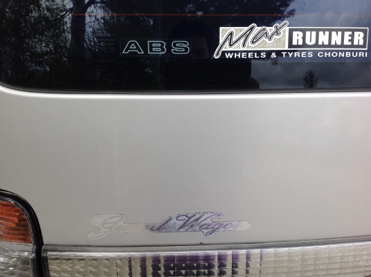 โตโยต้า รถตู้ ไฮเอช หัวจรวด ตัวประกอบนอก วางเครื่องโตโยต้าดีเซล1KZ 3000 กลางปีที่แล้ว เกียร์ออโต้ ขับสบาย