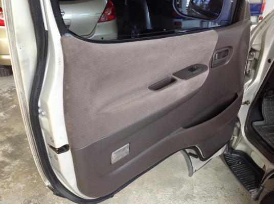 โตโยต้า รถตู้ ไฮเอช หัวจรวด ตัวประกอบนอก วางเครื่องโตโยต้าดีเซล1KZ 3000 กลางปีที่แล้ว เกียร์ออโต้ ขับสบาย