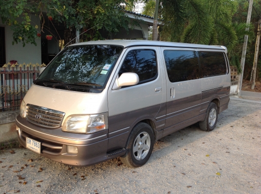 โตโยต้า รถตู้ ไฮเอช หัวจรวด ตัวประกอบนอก วางเครื่องโตโยต้าดีเซล1KZ 3000 กลางปีที่แล้ว เกียร์ออโต้ ขับสบาย