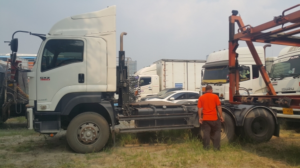 Isuzu deca fxz360  จัดไฟแนนซ์ได้ 1,800,000 บาทคะ