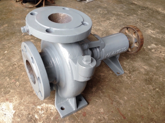 ขายหัวปั้มน้ำหอยโข่ง Kawamoto made in Japan ขนาดเข้า 3นิ้ว ออก 2นิ้ว ใบพัดทองเหลือง สภาพดี ใช้กับมอเตอร์ 5HP. 2800rpm. พร้อมใช้งาน