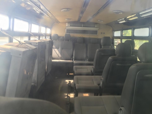 ขายรังคารถ 6 ล้อ NPR ข้างในมีเบาะนั่ง มีแอร์ ยาว 4.30  ขาย 25000 บาท ราคาถุกๆ ครับ ต่อรองได้ครับ อยู่ นครปฐมครับ สนใจโทร 081-9942212 ศักดิ์ สภาพดีครับ มาดูได้ครับ