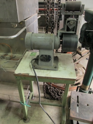 ขายเครื่องขัดกระดาษทรายสายพานResinderมอเตอร์รอบจัดของญี่ปุ่นใช้ไฟ3เฟส380โวล์ท ขายเครื่องขัดกระดาษทรายสายพานResinderมอเตอร์รอบจัดของญี่ปุ่นใช้ไฟ3เฟส380โวล์ท