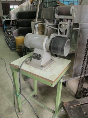 ขายเครื่องขัดกระดาษทรายสายพานResinderมอเตอร์รอบจัดของญี่ปุ่นใช้ไฟ3เฟส380โวล์ท ขายเครื่องขัดกระดาษทรายสายพานResinderมอเตอร์รอบจัดของญี่ปุ่นใช้ไฟ3เฟส380โวล์ท