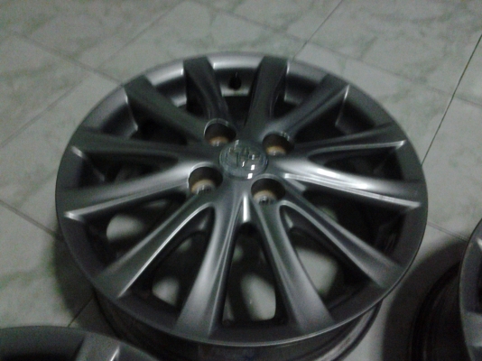 แม็กtoyota vios ขอบ15 รมดำ