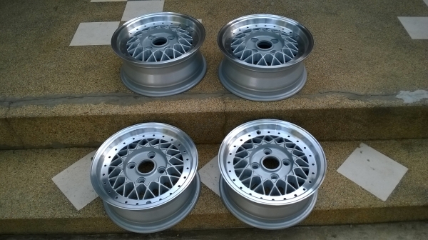 ขายล้อรังผึ้ง13*5.5 4รู110 ราคา6500 โทร.096-2085202 ครับ ขายล้อรังผึ้ง13*5.5 4รู110 ราคา6500 โทร.096-2085202 ครับ