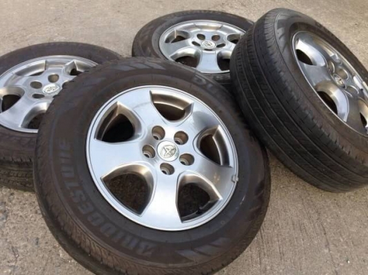 แม็กเปล่า toyota vigo ขอบ16 รมดำ