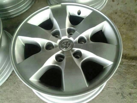 ล้อแม็กโตโยต้า พรีรันเนอร์ ป้ายแดง