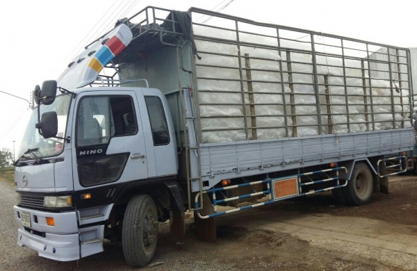 หกล้อ ฮีโน่ FF3H195ช่วงยาว7.20ม สภาพพร้อมใช้สวยบางเดิม ทะเบียนพร้อมโอน หกล้อ ฮีโน่ FF3H195ช่วงยาว7.20ม สภาพพร้อมใช้สวยบางเดิม ทะเบียนพร้อมโอน