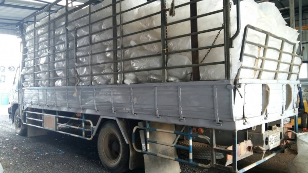 หกล้อ ฮีโน่ FF3H195ช่วงยาว7.20ม สภาพพร้อมใช้สวยบางเดิม ทะเบียนพร้อมโอน หกล้อ ฮีโน่ FF3H195ช่วงยาว7.20ม สภาพพร้อมใช้สวยบางเดิม ทะเบียนพร้อมโอน