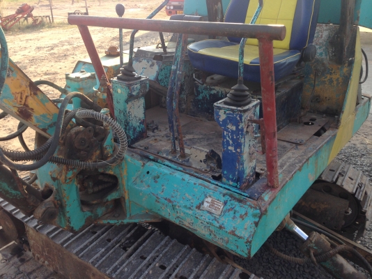 ขายรถแบคโฮล KOMATSU PC30-5 (มีภาพวีดีโอ) ราคา 185,000 บาท รถสภาพดีพร้อมใช้งาน เอกสารใบอินวอย สนใจโทรสอบถามรายละเอียดได้ครับ คุณ ชัยยา สตึก โทร 081-9972972 089-8451778